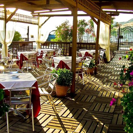 Hotel Miramare Bosa Marina Εξωτερικό φωτογραφία