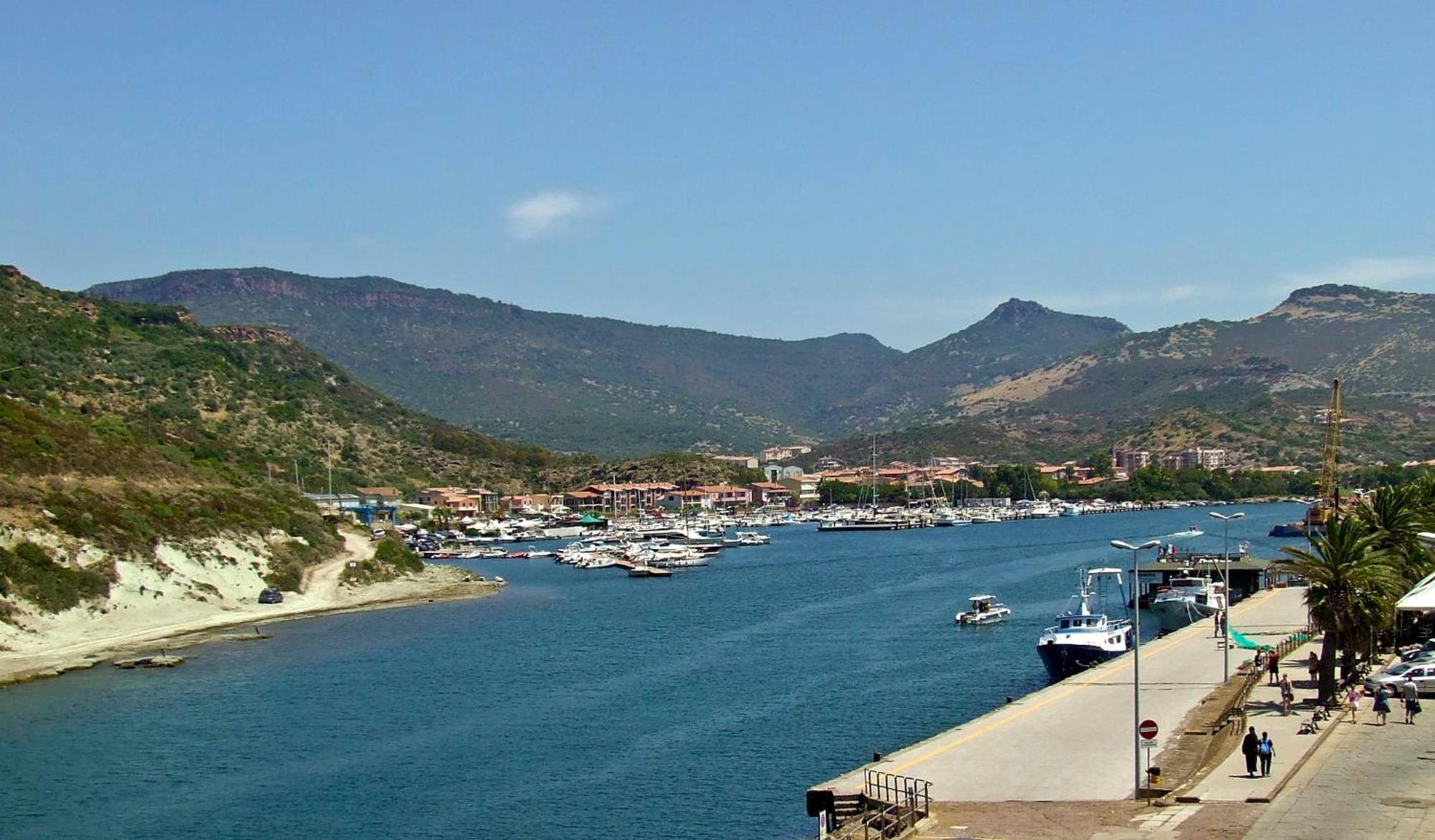 Hotel Miramare Bosa Marina Εξωτερικό φωτογραφία