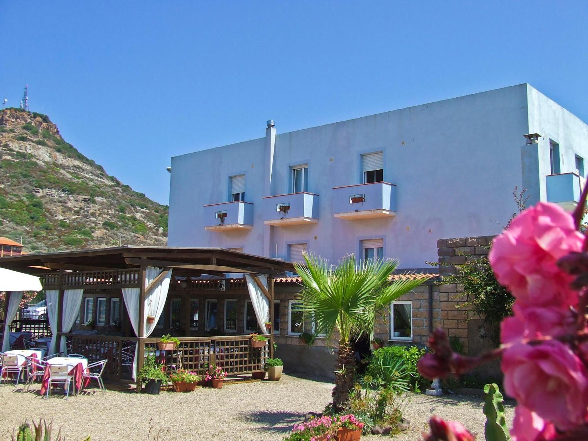 Hotel Miramare Bosa Marina Εξωτερικό φωτογραφία